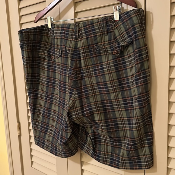Men’s 40 inch olive green plaid Polo by Ralph Lauren shorts - Picture 15 of 15